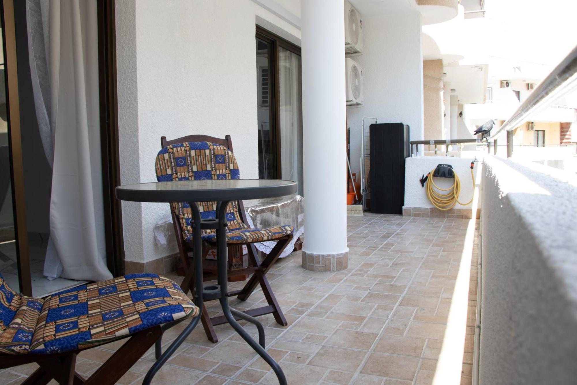 Apartment,Near The Beach Pinikoudes Lárnaca Exterior foto